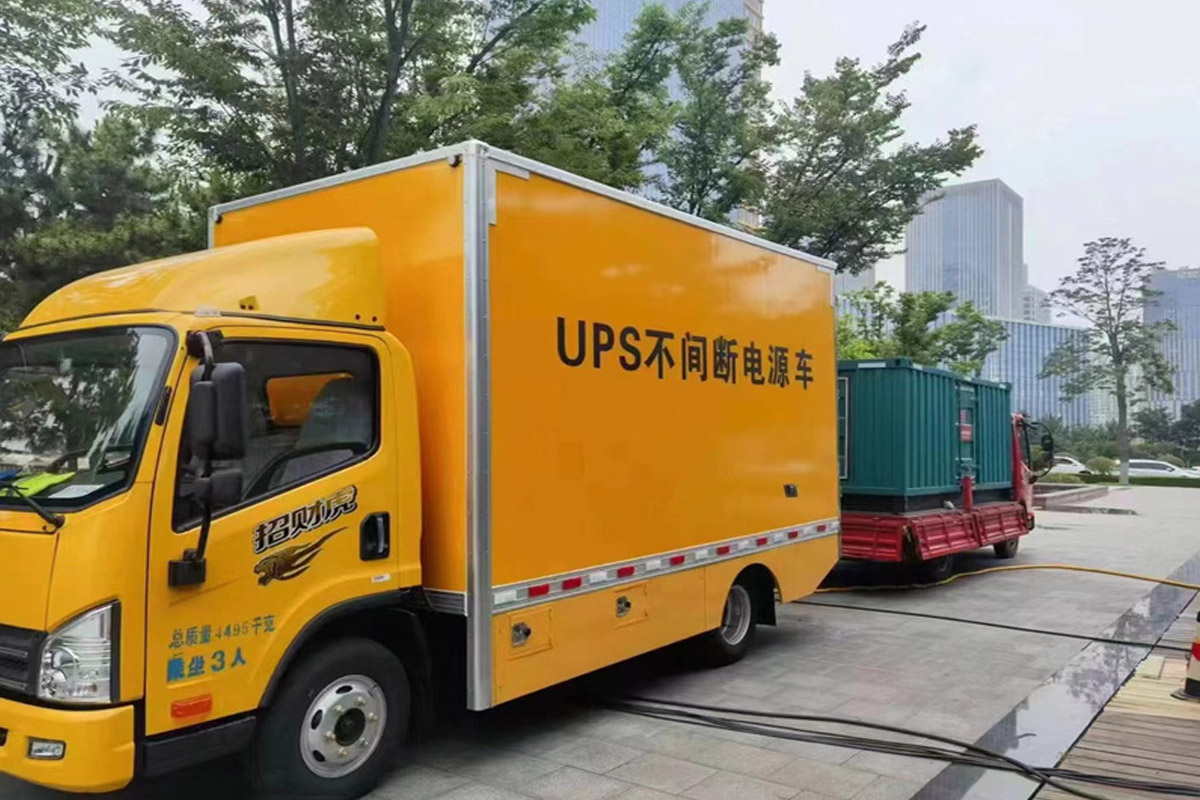 龙亭发电机租赁施工现场