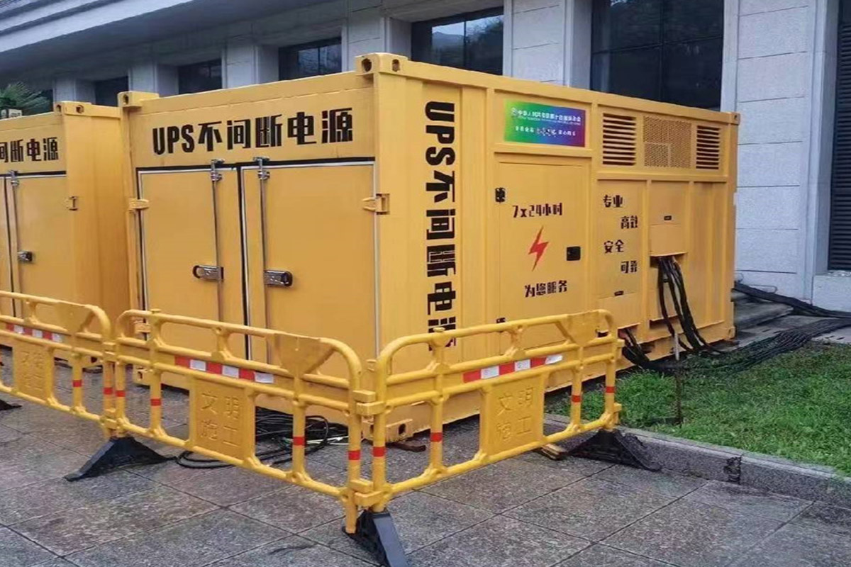 龙亭发电机租赁施工现场